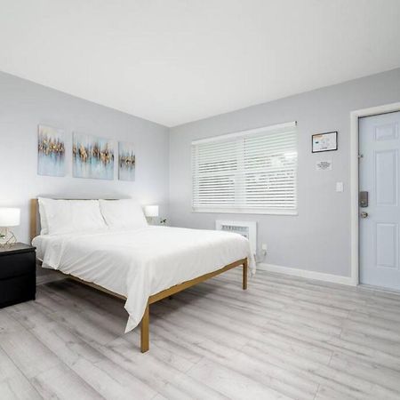 Just Off Wilton Drive Apt 5 Форт Лодърдейл Екстериор снимка