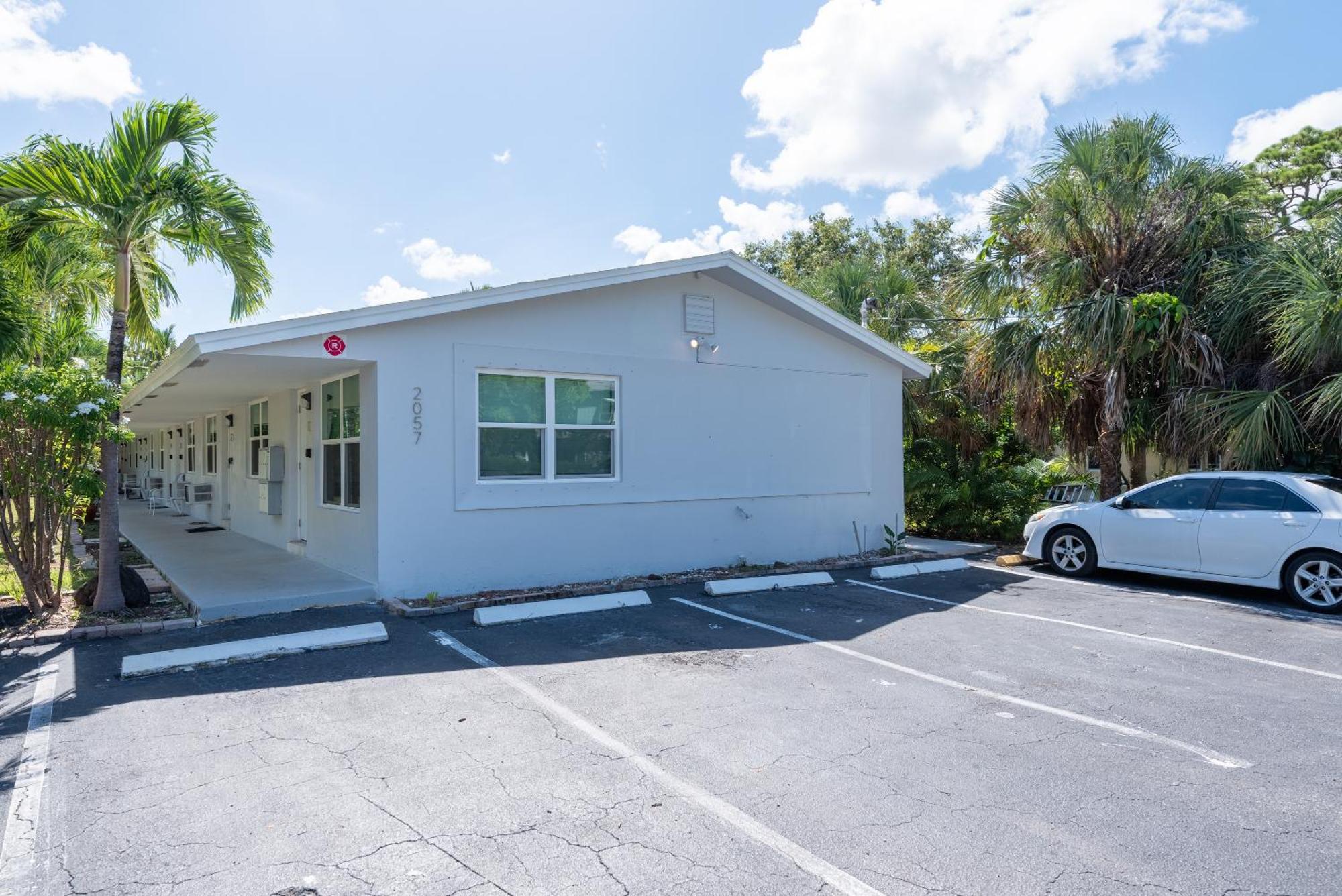 Just Off Wilton Drive Apt 5 Форт Лодърдейл Екстериор снимка